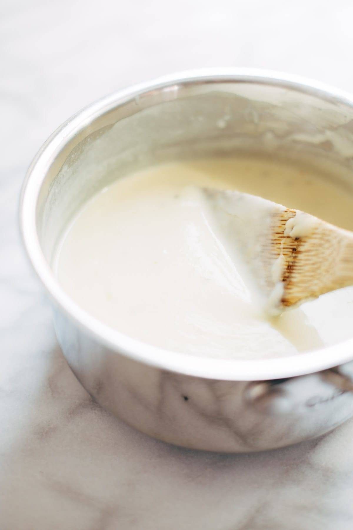 Spicy Lentil Nachos with Three Cheese Sauce - you will not believe how good these are! Saucy filling with a velvety homemade cheese sauce. Vegetarian. | pinchofyum.com Spicy Lentil Nachos with Three Cheese Sauce - you will not believe how good these are! Saucy filling with a velvety homemade cheese sauce. Vegetarian. | pinchofyum.com